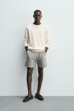 BERMUDA REGULAR FIT ESTRUCTURA SEERSUCKER / Crudo / Marino