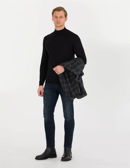 Siyah Slim Fit Yar_m Bal_k__ Yaka Y_n Kar___ml_ Basic Triko Kazak