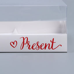 Цена за 5 шт. Коробка кондитерская для муссовых пирожных «Present», 17.8×17.8×6.5 см