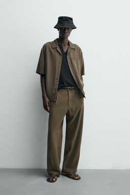 CAMISA FLUIDA RELAXED FIT / Marr?n / Topo