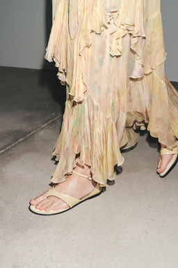 LEATHER TOE POST SANDALS