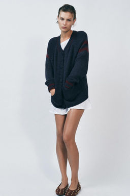 CONTRASTING KNIT CARDIGAN