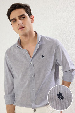 TRENDYOL MAN Lacivert Regular Fit Flaml? Cizgili Nak?sl? S?k Gomlek TMNSS25GO00034