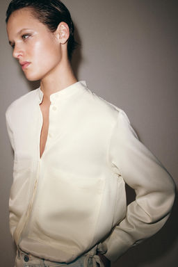CAMISA SATINADA BOLSILLOS DE PLASTR?N ZW COLLECTION / Crudo - Zara фото 2