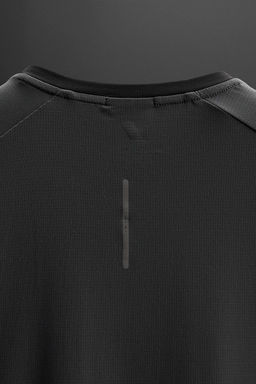 TRAINING TEXTURED T-SHIRT - Zara фото 28