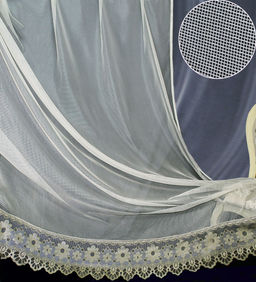 Готовые шторы арт. 12080/300/250, тюль из благородной сетки с кружевом по низу, цвет КРЕМ, шир. 300 см, выс. 250 см, на универсальной шторной ленте.