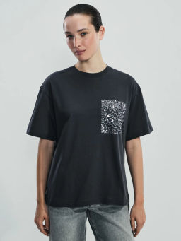 Футболка из хлопка с декоративным карманом / Zarina