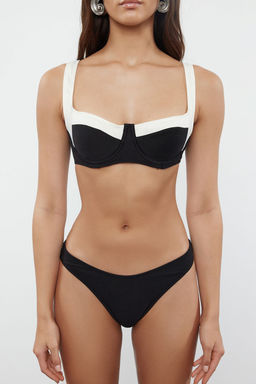 Siyah Balkonet Dokulu Regular Bikini Tak?m? TBESS24BT00151