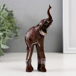 Фигурка полистоун «Слон на длинных ногах, попона с серебристыми узорами», 15×6.5×4 см