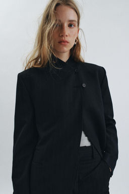 HIGH NECK PINSTRIPE BLAZER ZW COLLECTION - Zara фото 18