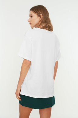 TRENDYOLMILLA Ekru %100 Pamuk Bask?l? Boyfriend Fit Bisiklet Yaka Orme T-Shirt TWOSS20TS0245 фото 11