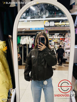 Бомбер женский из эко-кожи