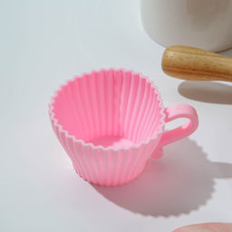 Цена за 2 шт. Форма для выпечки Доляна Алиса в стране чудес, силикон, 9?7?4.5 см, внутренний размер 6.5?6.5?4.5 см, фиолетовая  фото 4