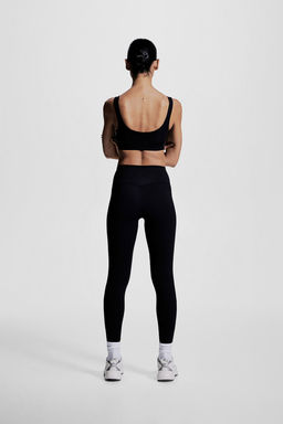 Sujetador de deporte en DryMove Medium Support - H&m фото 4