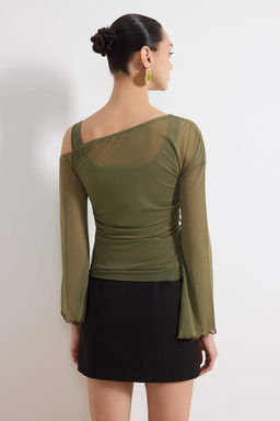 Haki Fitted/Vucuda Oturan Asimetrik Yaka Cift Gorunumlu Buzgulu Tul Orme Bluz TWOSS26BZ00071 - Trendyolmilla фото 4