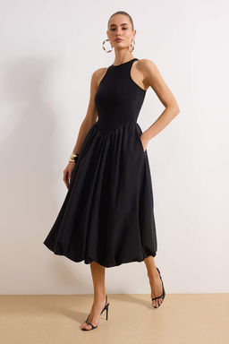 TRENDYOLMILLA Limited Edition Siyah Ust Beden Orme Etek K?sm? Balon Detayl? Poplin Elbise TPRAW25EL00016  фото 7