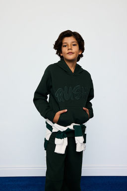 Oversize Geni_ Kal_p Kap__onlu Bask_l_ __i Yumu_ak T_yl_ Sweatshirt Erkek _ocuk