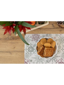 Салфетки сервировочные на стол Доляна Новый Год, 4 шт., 45?30 см, бежевые