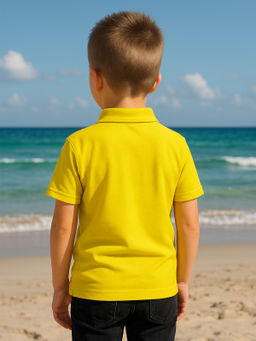 Футболка поло желтого цвета