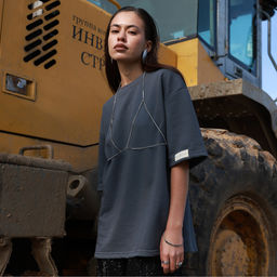 Футболка с нашивкой женская MIST Base, графит, размер 48