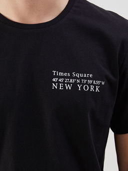 Bisiklet Yaka New York Bask?l? Penye Erkek Ti??rt