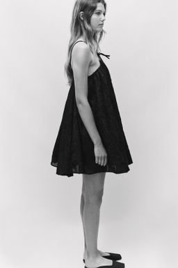 Vestido en tejido jacquard con tirantes espagueti - H&m фото 5
