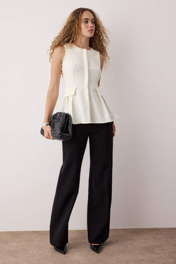 Ekru Fitted Fitted Peplum Kal?p Dokuma Yelek TWOAW26YE00050