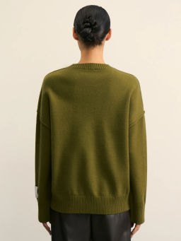 Джемпер с декоративной нашивкой / Zarina  фото 5