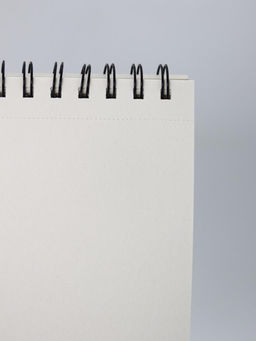 Скетчбук (B5) "Vincent in the field", yellow (18*25) 30 л. 130 г/м