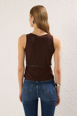 Kahverengi Kemerli Fitted/Vucuda Oturan Orme S?f?r Kol Bisiklet Yaka Bluz TWOSS25BZ00022