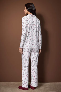 Beyaz Cicekli Kurdele ve Baby Overloklu Pointel/Fitilli Orme Pijama Tak?m? THMAW26PT00221 - Trendyolmilla фото 4