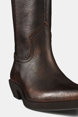 DISTRESSED LEATHER BOOTS - Zara фото 6