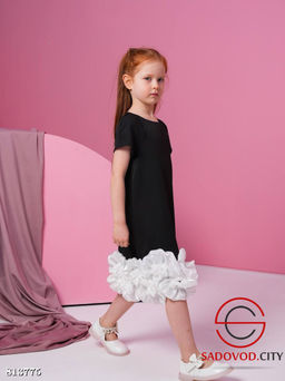 Платье с объемным низом