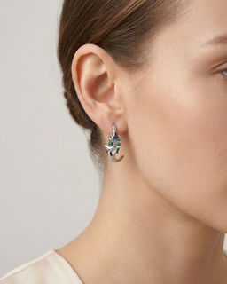 Стильные серьги