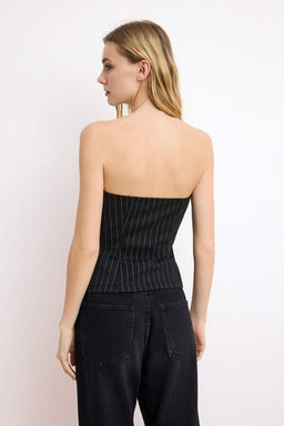 Siyah Fitted/Vucuda Oturan Straplez Dugmeli Kolsuz Interlok Orme Bluz TWOSS26BZ00384 - Trendyolmilla фото 4