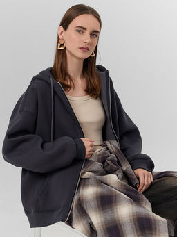 Толстовка женская серая с надписью The muse era - Mark formelle фото 9