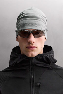 GORRO BEANIE RUNNING MEZCLA LANA / Gris perla