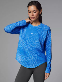 Спортивный рашгард свободного кроя