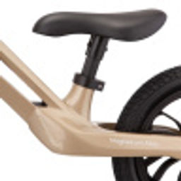 Беговел "Qplay" надувные колеса диаметром 12 дюймов