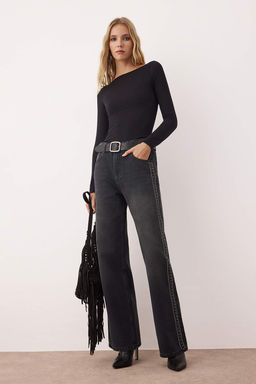 Wardrobe Essentials Siyah More Sustainable Yuksek Bel Aksesuar Detayl? Wide Leg Jeans TWOAW26JE00104