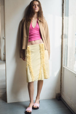 BLAZER ENTALLADA PIEL 100% / Piedra