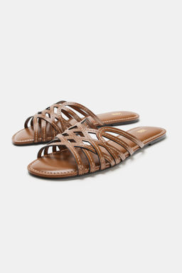 SANDALIA PLANA MULTI TIRAS / Marr?n