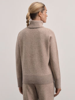 Джемпер из вискозы со швом / Zarina  фото 5