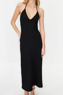 TRENDYOLMILLA Siyah Fitilli Boyundan Baglamal? Bodycone/Vucuda Oturan Maxi Esnek Orme Kalem Elbise TWOSS24EL00293