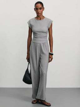 Топ из рельефной ткани со сборками / Zarina  фото 2