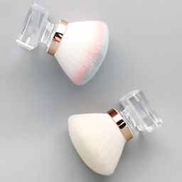 Kristaller Кисть-сметка для удаления маникюрного опила и волос, белый фото 2