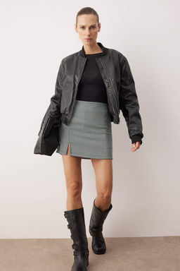 Siyah Kazayakl? Mini Sort Etek Sort & Bermuda TWOAW26SR00059