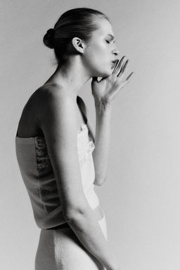 KNIT TOP WITH LACE EMBROIDERY - Zara фото 19