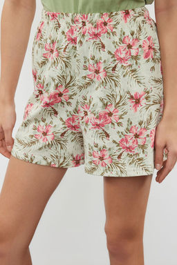 Yesil %100 Pamuklu Cicekli Sortlu Orme Pijama Tak?m? THMSS24PT00386
