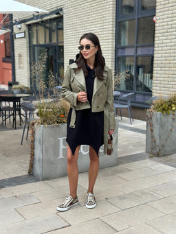 Куртка AURA 7042-170 олива